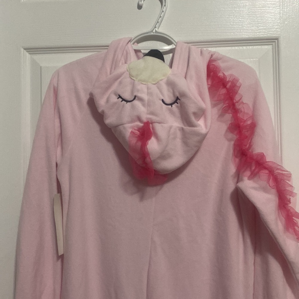 Sleepwear - Picture 7 of 9